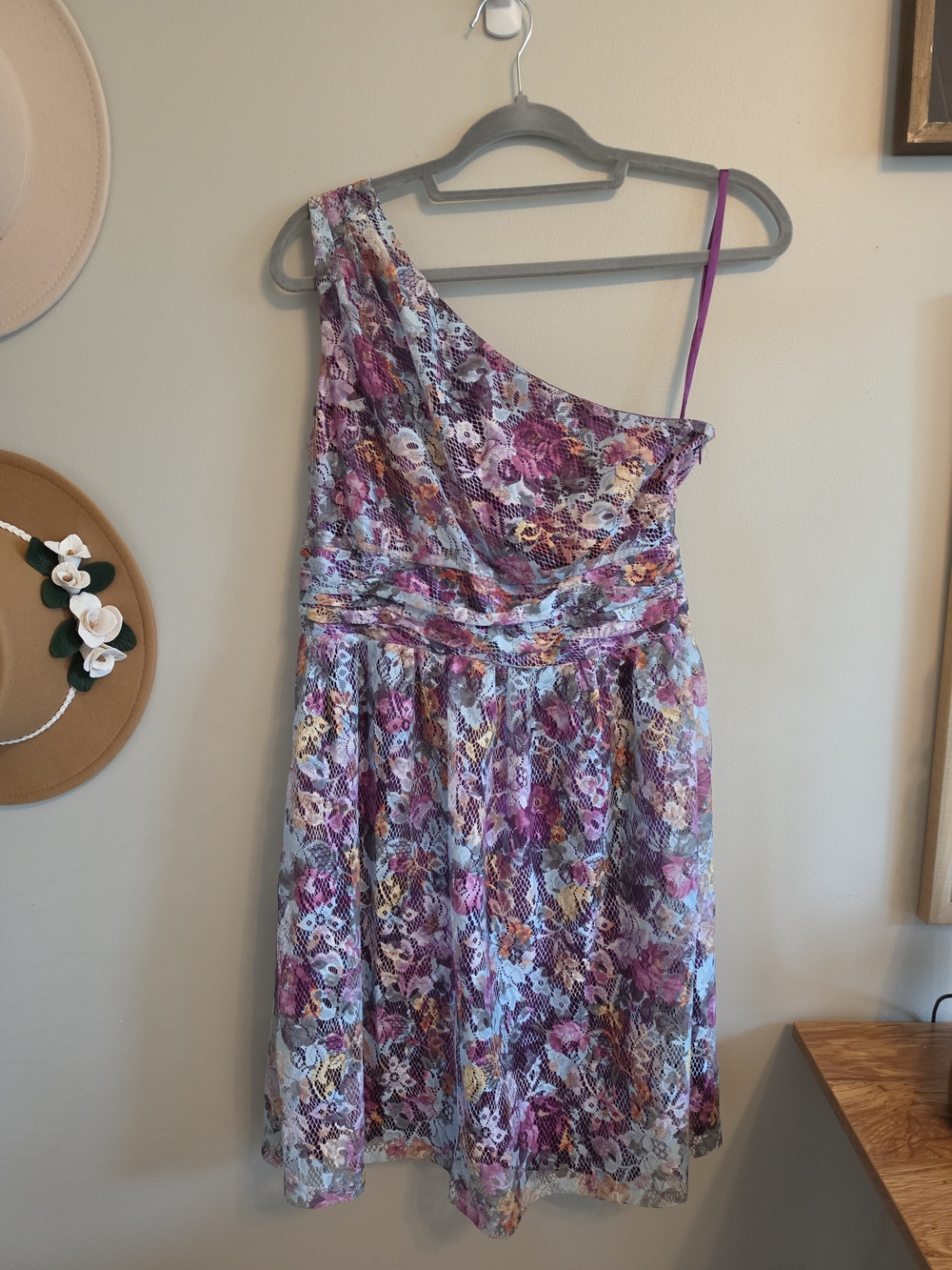 Gianni Bini One-Shoulder Floral Lavender Party Dress
